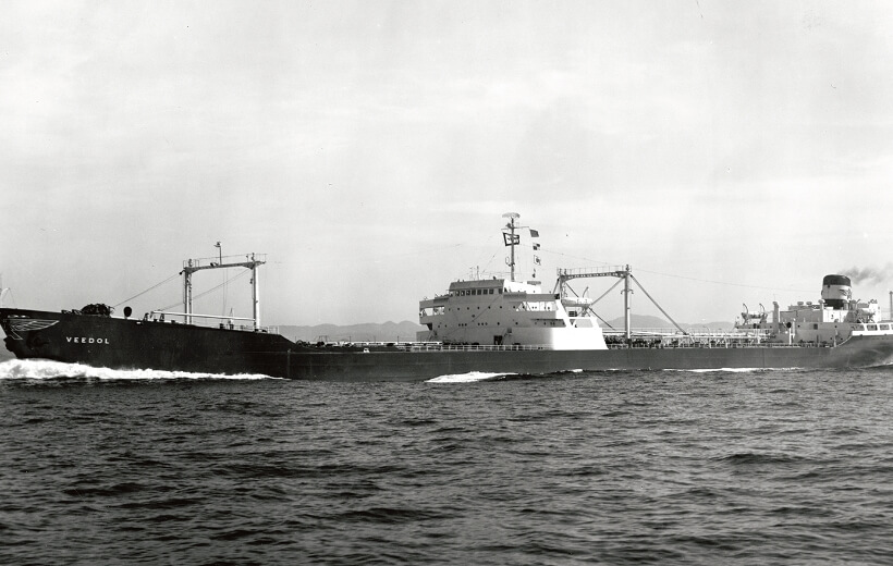1954年，在長崎造船廠制造的當時世界最大的油輪之一“VEEDOL”號
